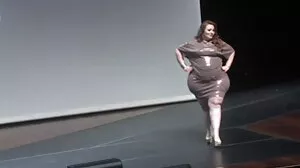 لونا برايت