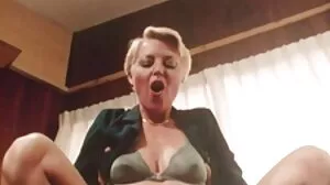 مشهد إرسالي مع رهيبة Eden Ivy من Fake سكسي بنات لبناني Taxi