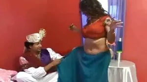 الجنس الحلق سكسي لبناني حار العميق مع رهيبة كيارا لورد من سيارة أجرة وهمية