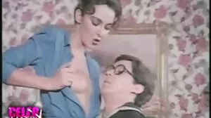 النظارات تمارس سكسي لبناني وسوري الجنس مع المحافظ إميلي ويلسون من Dirty Flix